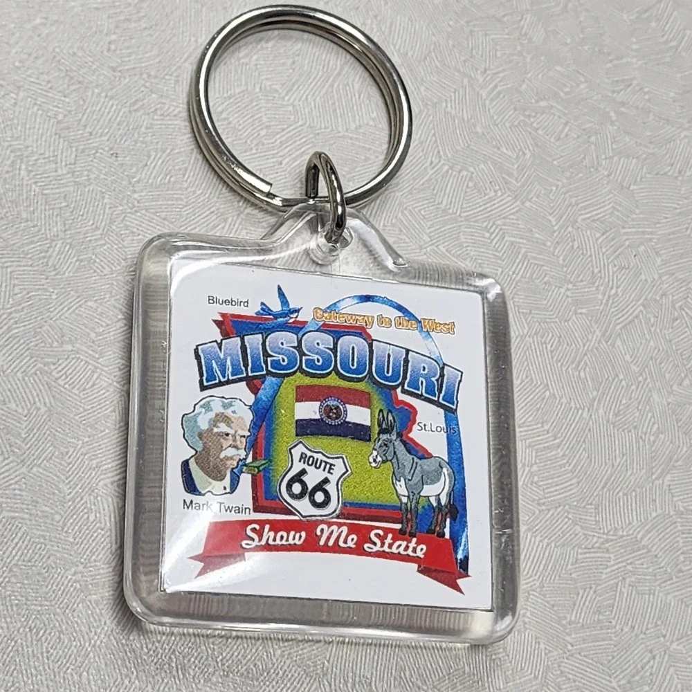 Vintage Route 66 Missouri Show Me State Square Lucite Keychain Ring Collectible